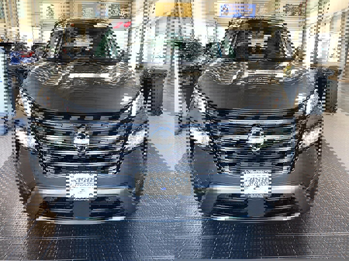 Used 2024 Nissan Rogue SL image 3