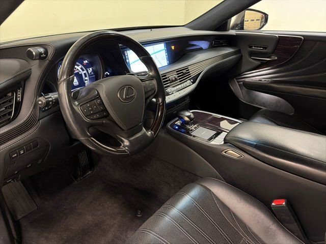 Used 2019 Lexus LS 500 w/ Interior Upgrade Package image 16
