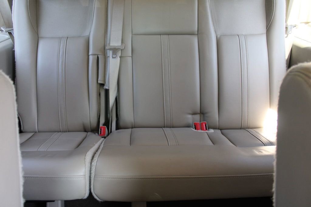 Used 2015 Lincoln Navigator 2WD image 22