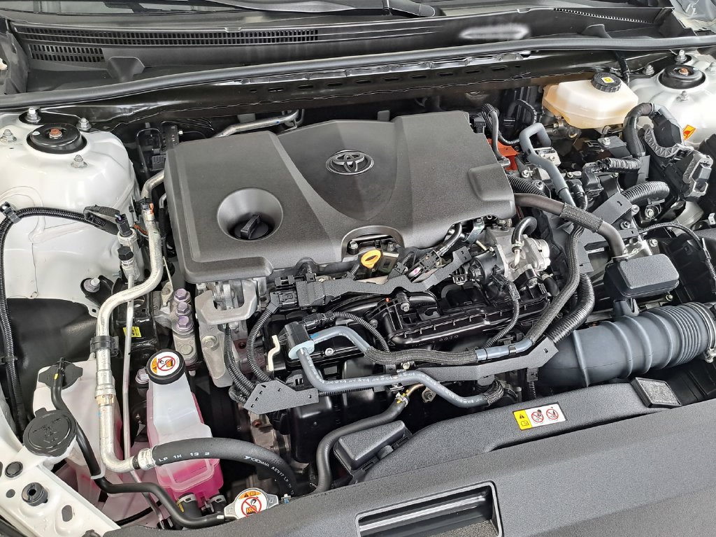 Used 2025 Toyota Camry LE FWD image 29