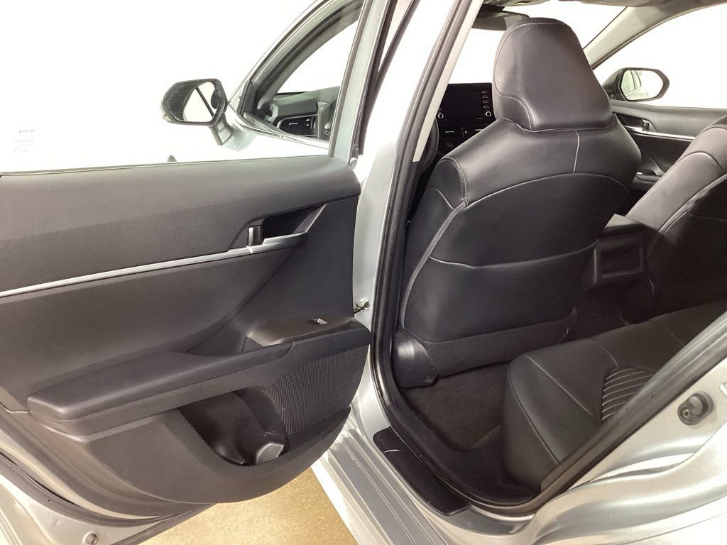 Used 2024 Toyota Camry SE FWD image 28