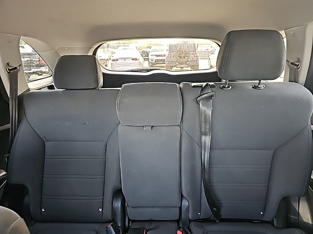 Used 2019 Kia Sorento LX image 6