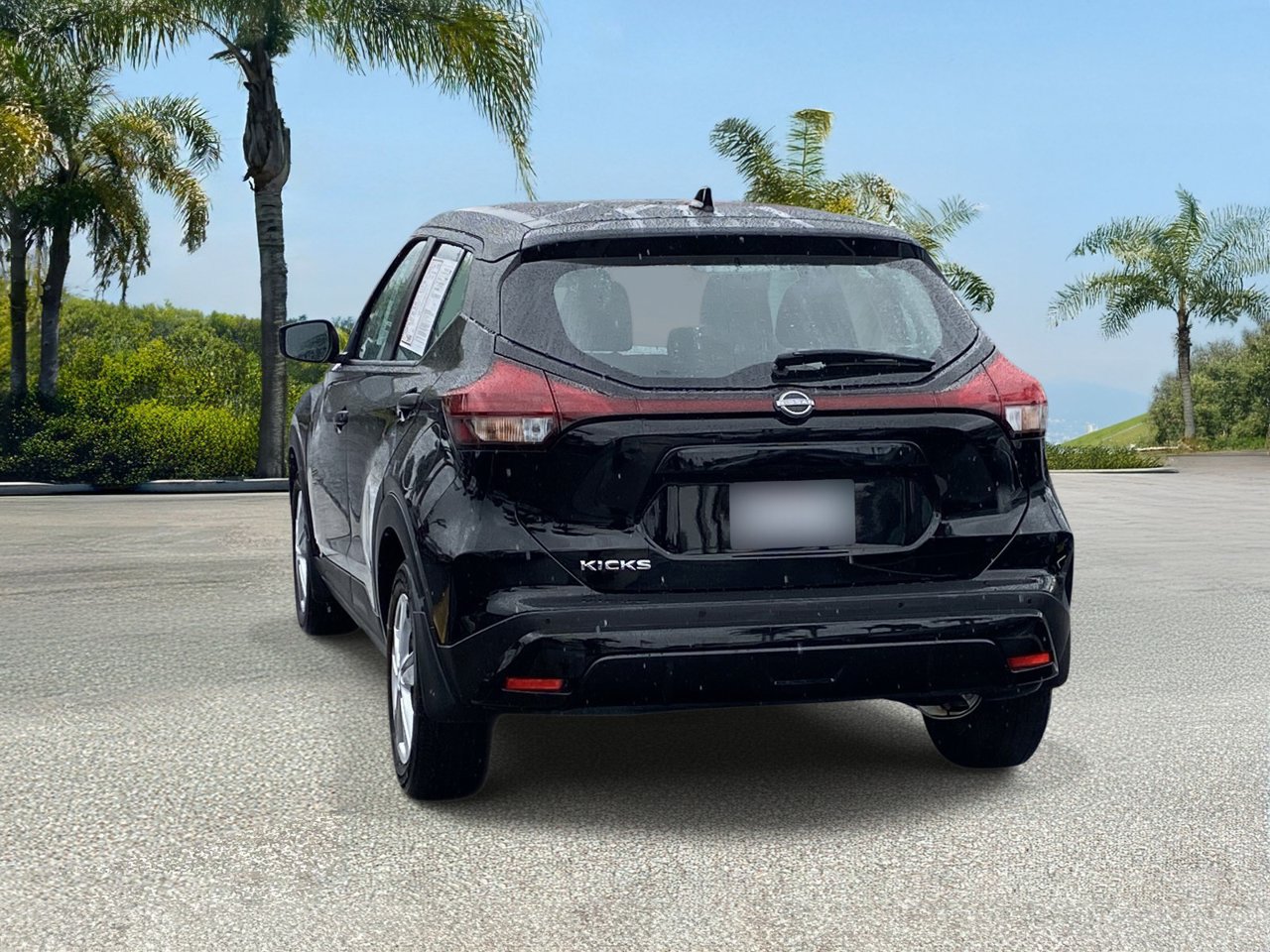 Certified 2025 Nissan Kicks Play S FWD image 4