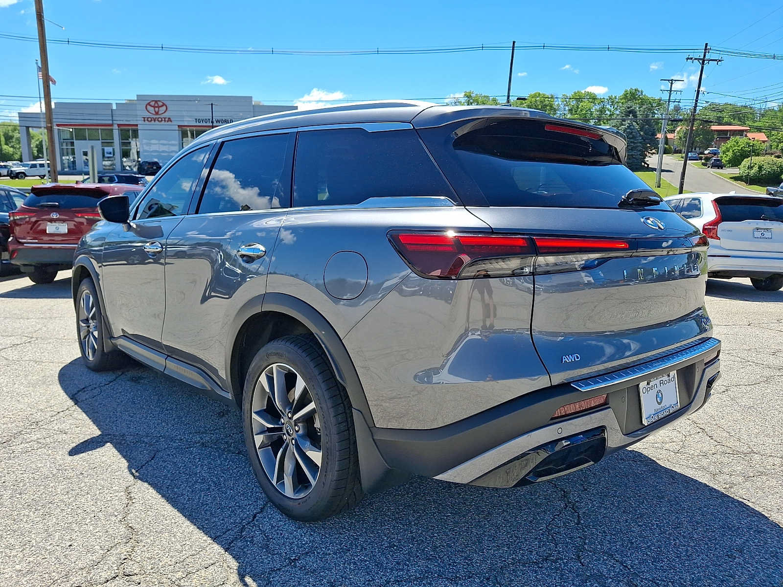 Used 2023 INFINITI QX60 Luxe w/ Vision Package AWD/4WD image 4