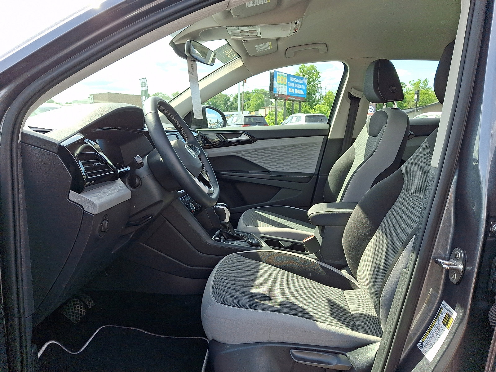Certified 2024 Volkswagen Taos S AWD/4WD image 10