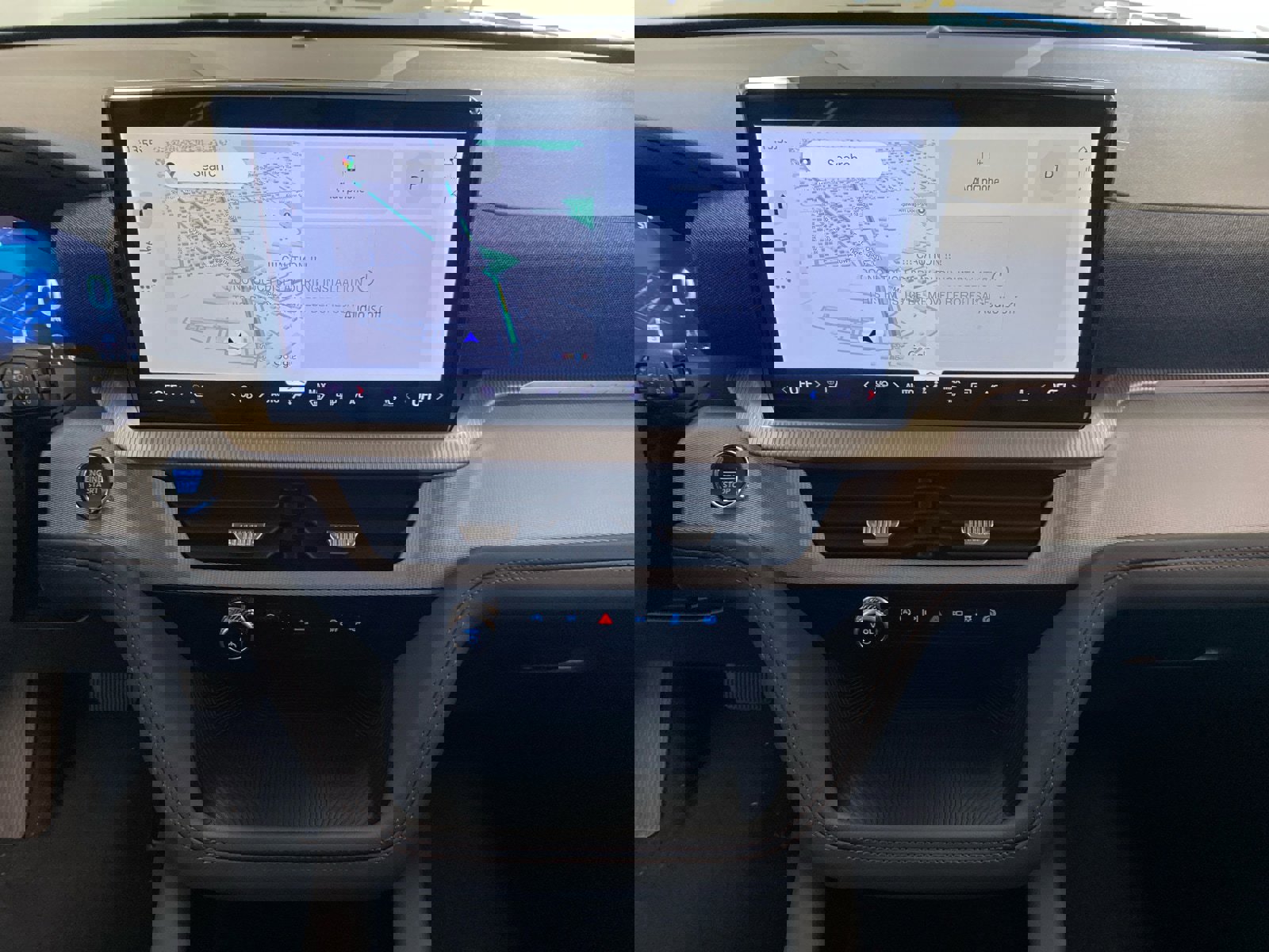 New 2026 Ford Explorer Active w/ Active Comfort Package image 24