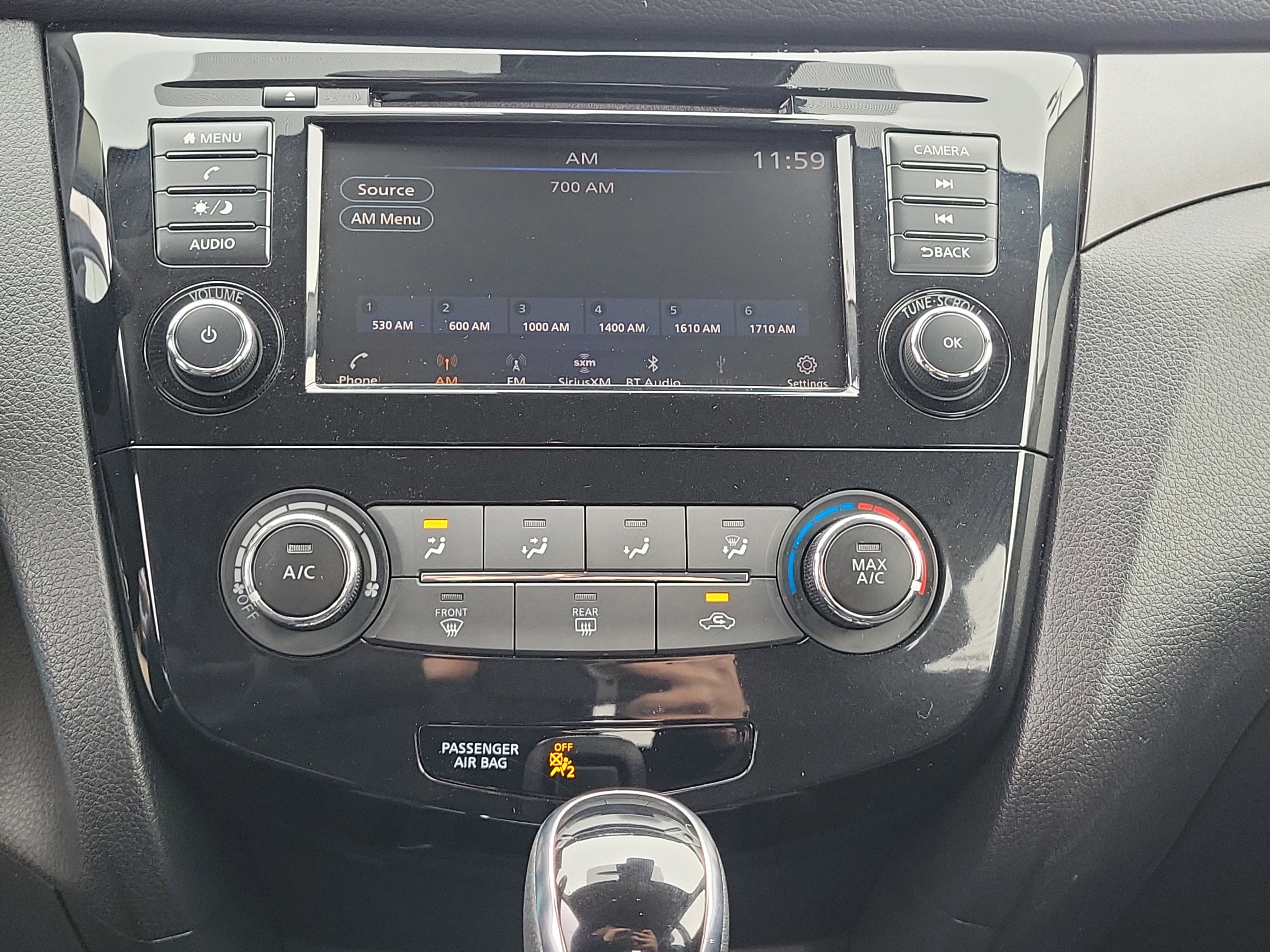 Used 2022 Nissan Rogue Sport S image 29