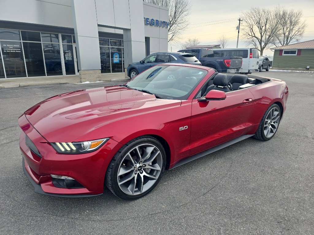 Used 2017 Ford Mustang GT Premium w/ Equipment Group 401A image 4
