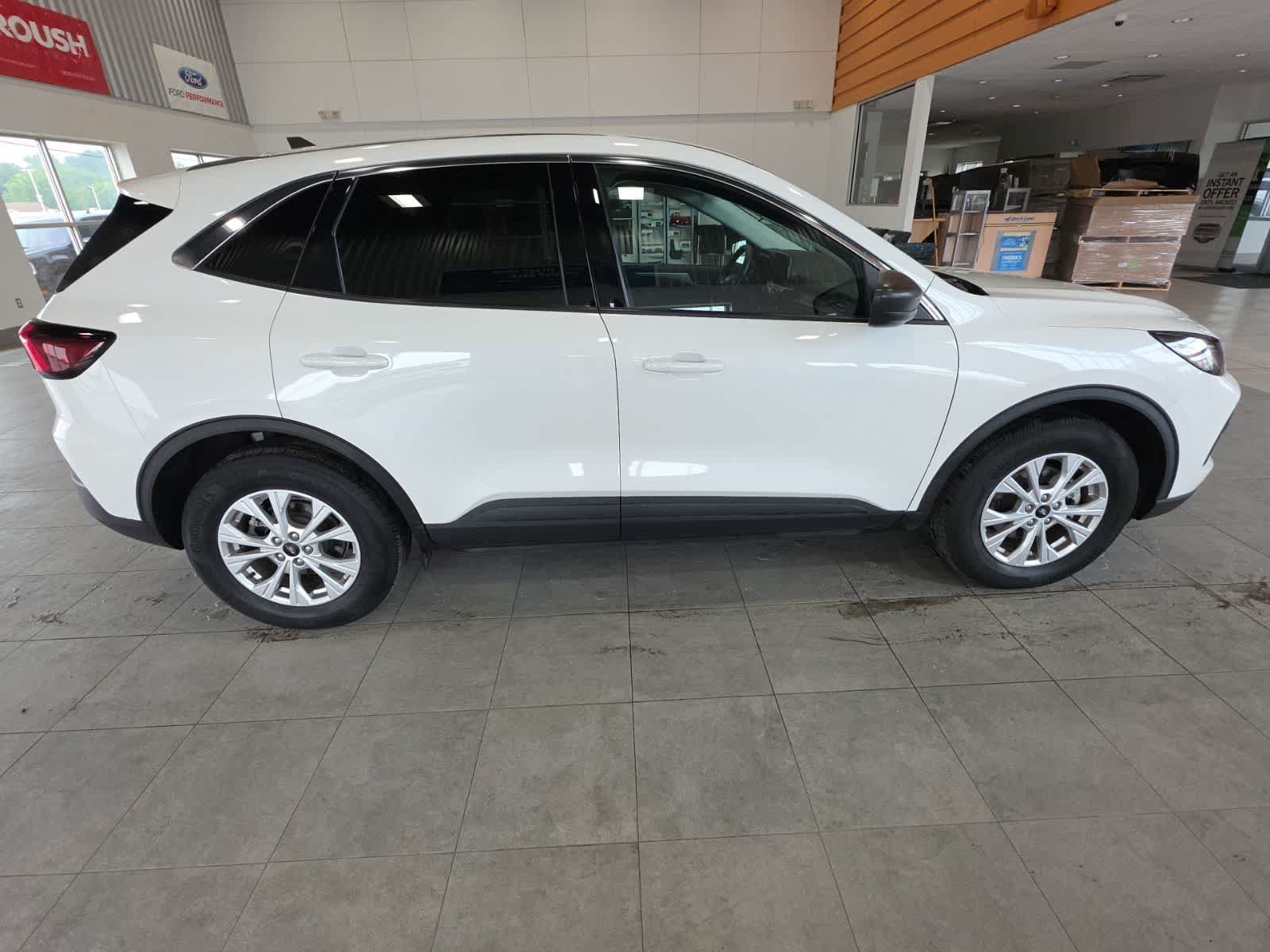 Used 2023 Ford Escape Active AWD/4WD image 7