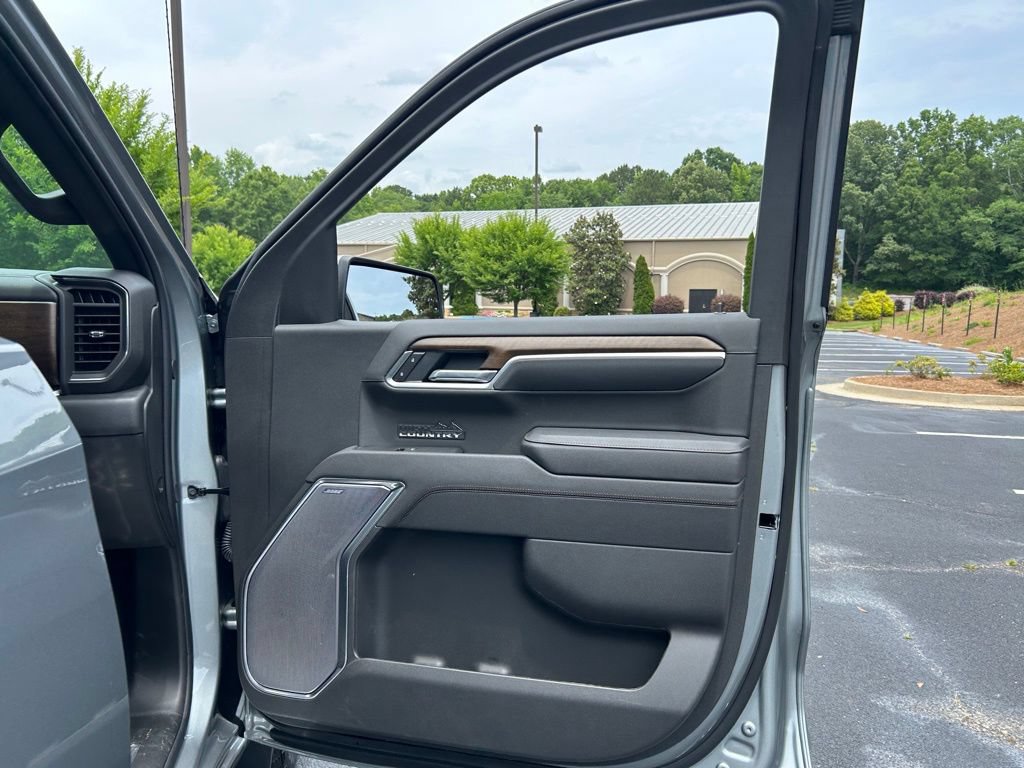 Used 2026 Chevrolet Silverado 1500 High Country w/ LPO, Dark Essentials Package AWD/4WD image 63