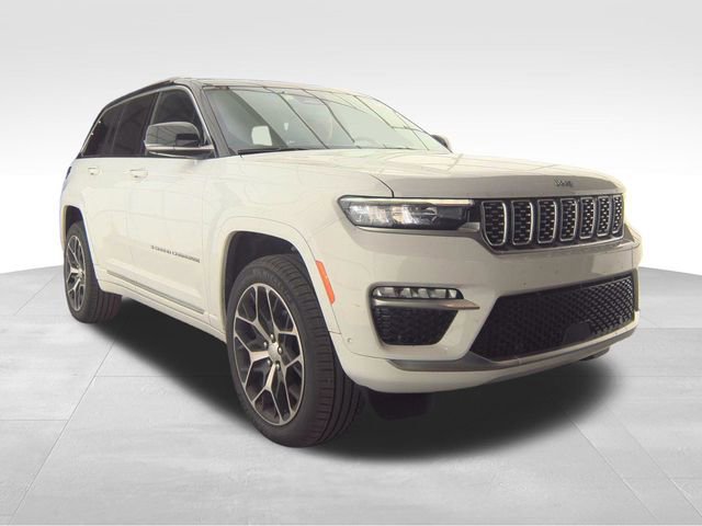 Used 2022 Jeep Grand Cherokee Summit AWD/4WD image 6