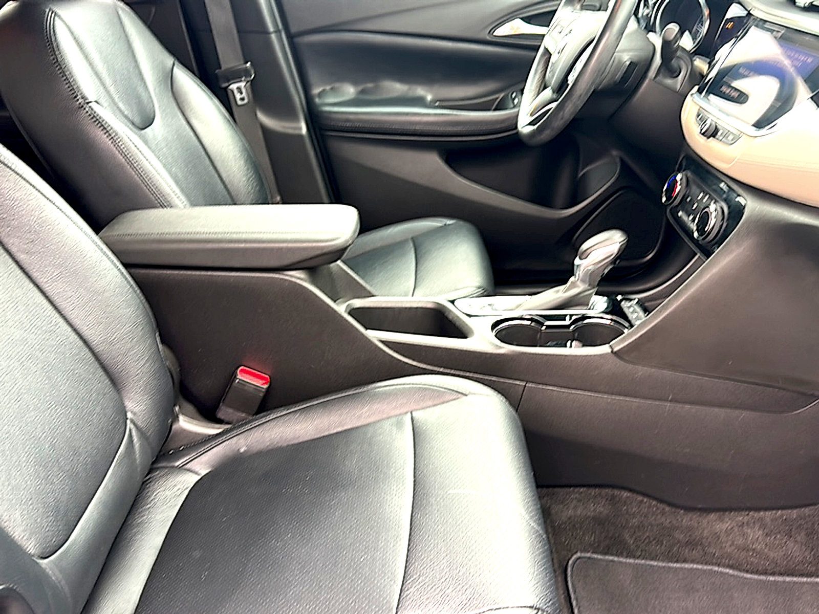 Used 2020 Buick Encore GX Preferred image 23