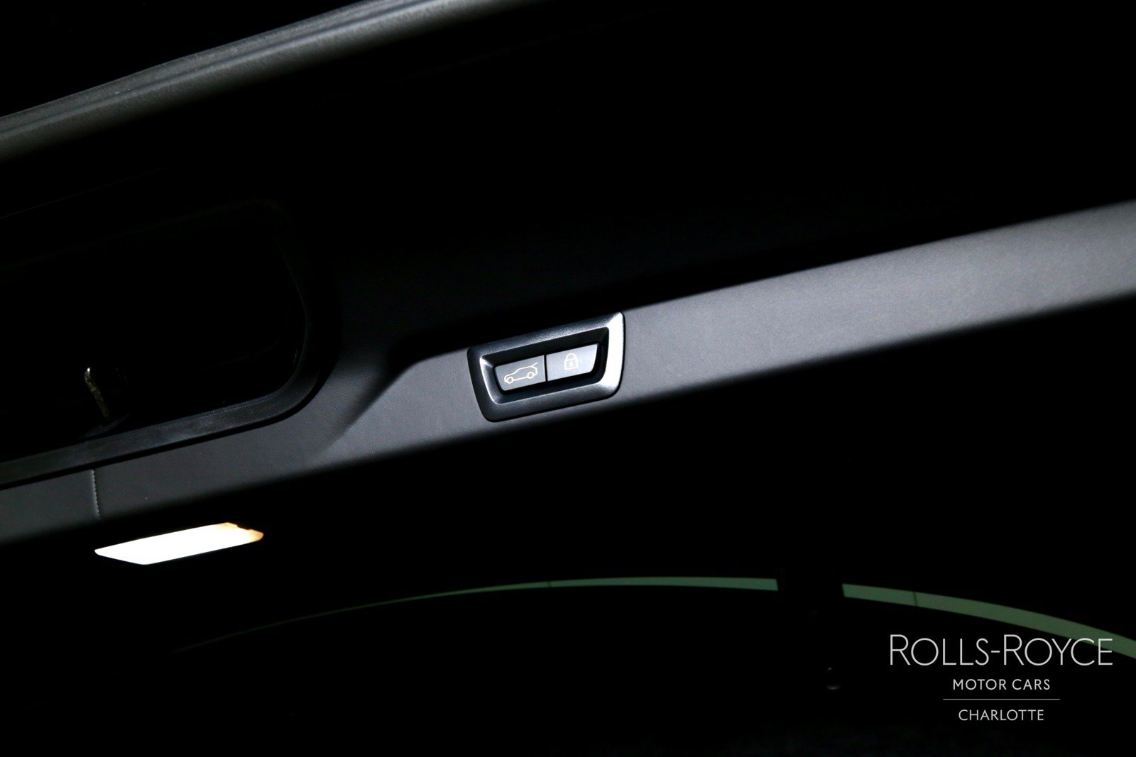 Used 2025 Rolls-Royce Cullinan AWD/4WD image 26