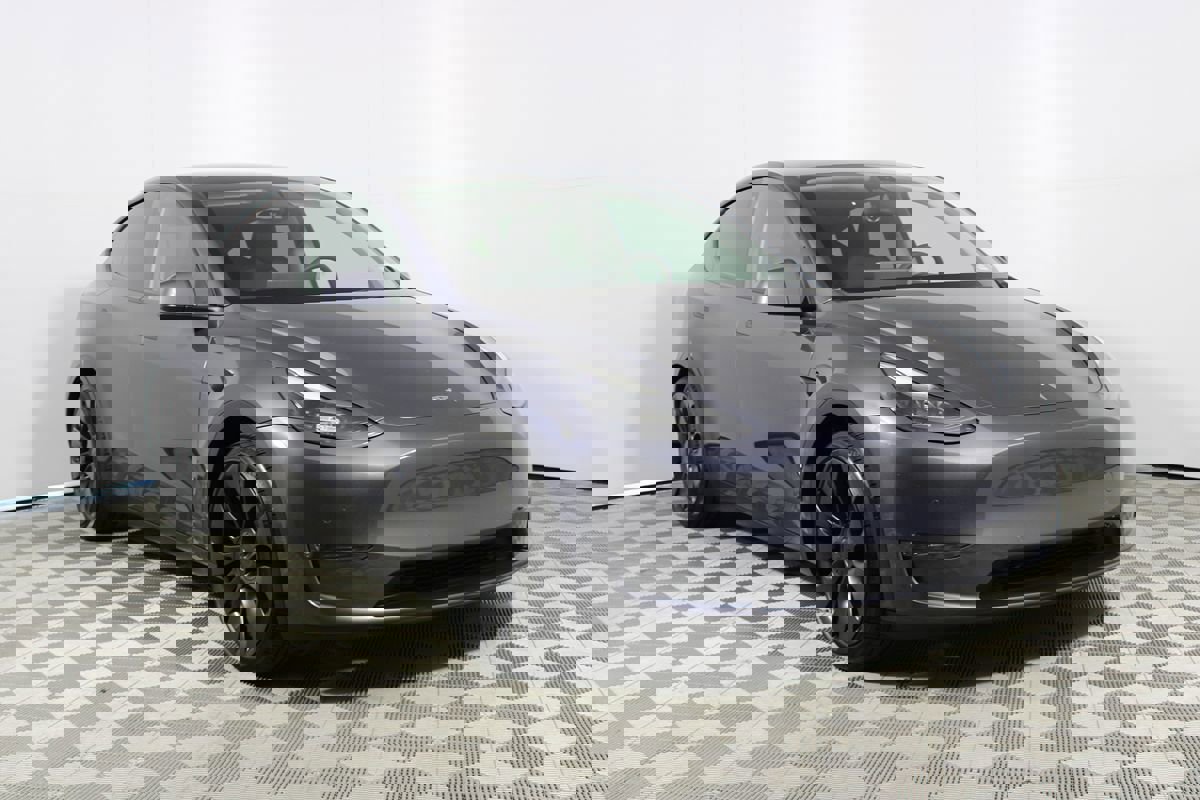 Used 2022 Tesla Model Y Performance image 25