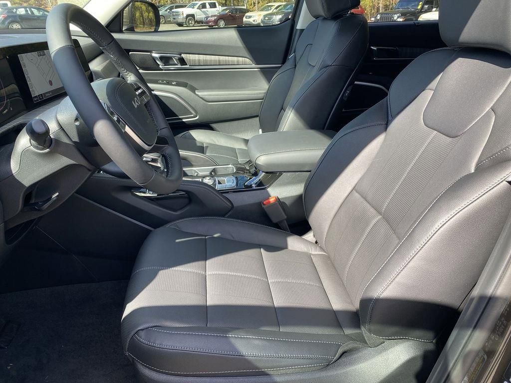 New 2025 Kia Telluride EX w/ EX Captain's Chair Package image 13
