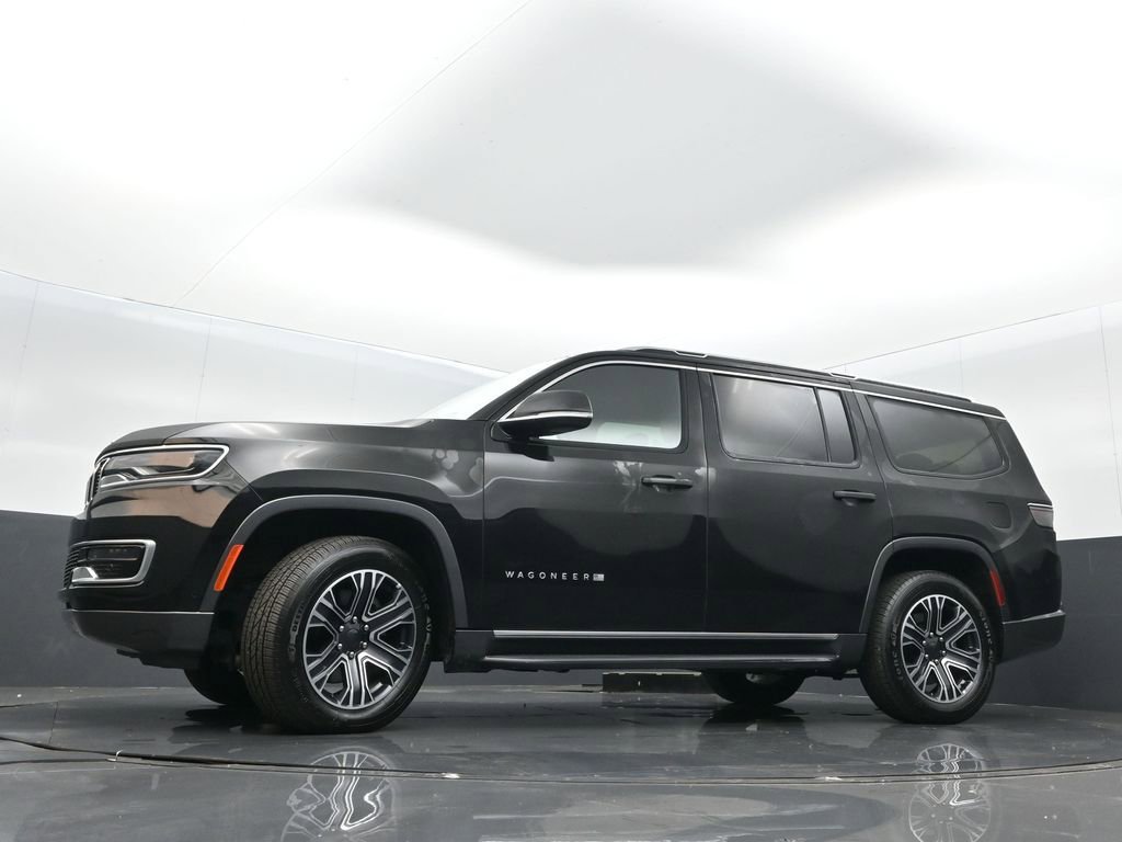 Used 2022 Jeep Wagoneer Series III w/ Flexible Seating Group image 35