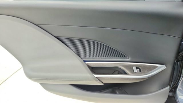 Used 2024 Lucid Air Touring AWD/4WD image 31