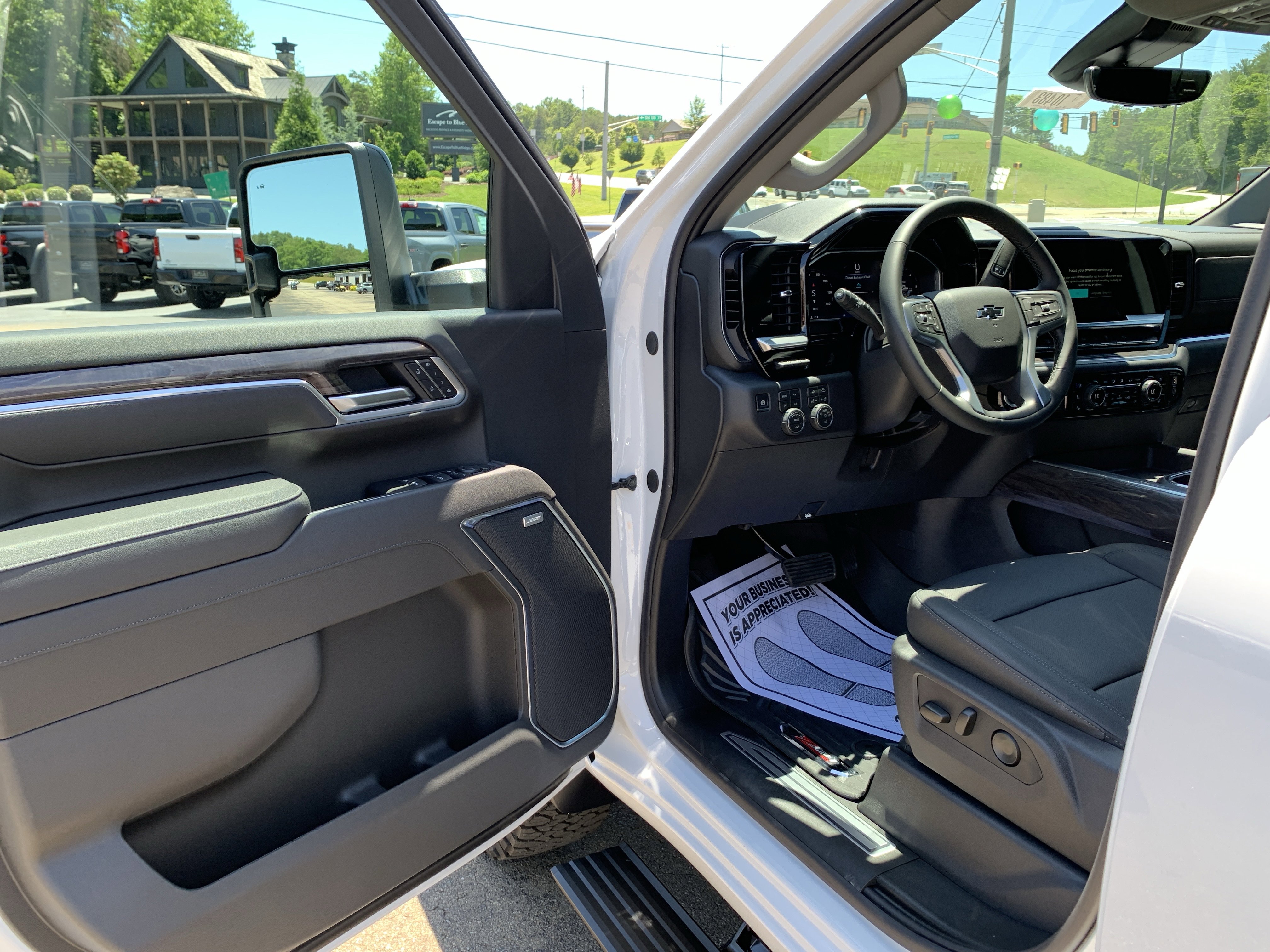 New 2026 Chevrolet Silverado 2500 LTZ w/ LTZ Plus Package AWD/4WD image 8