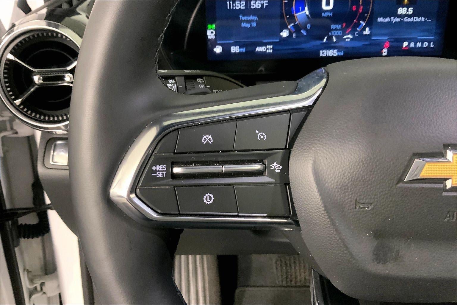 Used 2026 Chevrolet Equinox LT AWD/4WD image 18