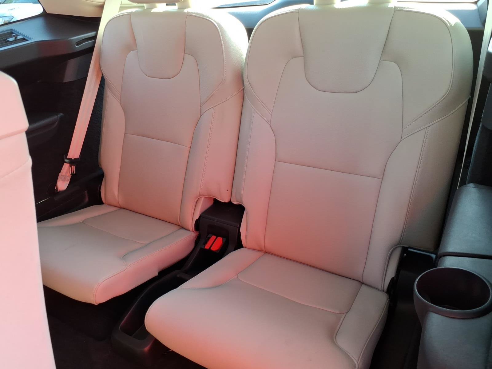 Used 2021 Volvo XC90 T5 Momentum w/ Advanced Package FWD image 17