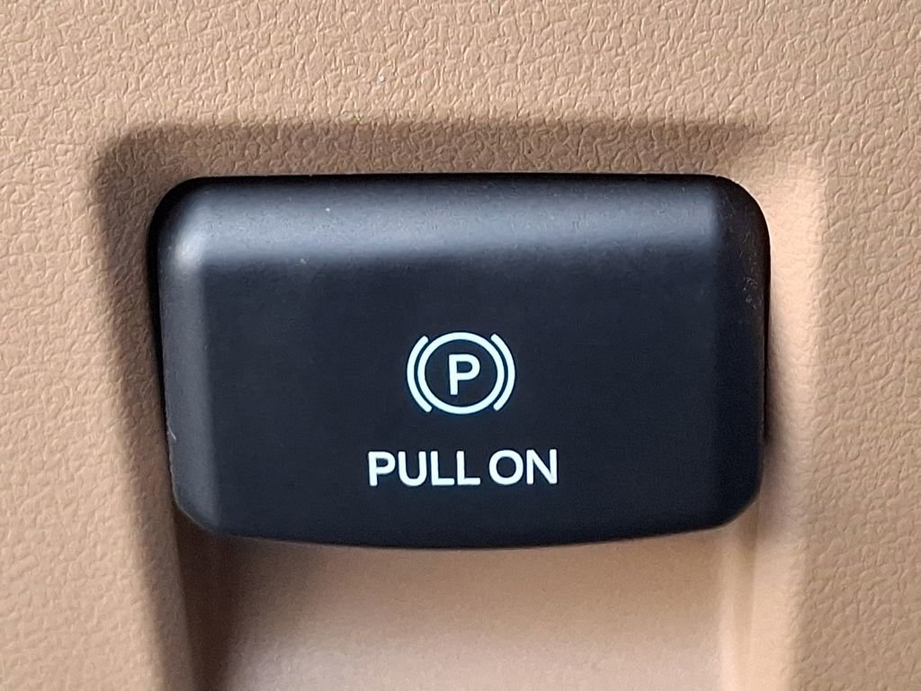 Used 2023 Ford F150 XLT image 24