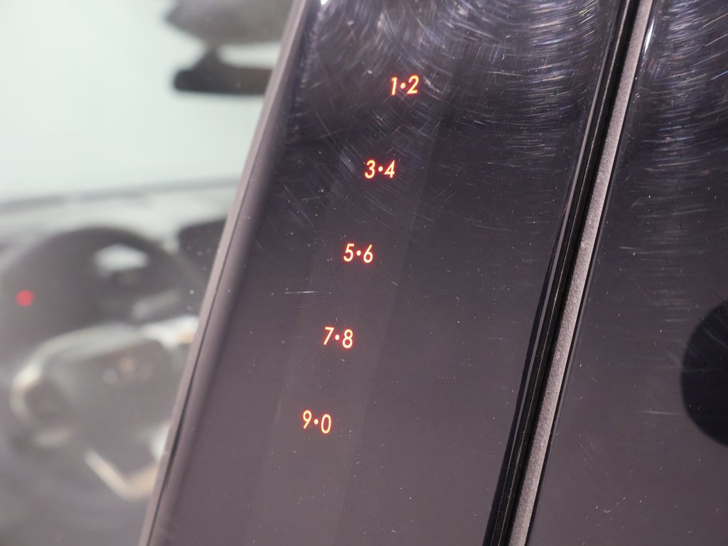 Used 2023 Ford Explorer XLT w/ Equipment Group 202A image 8