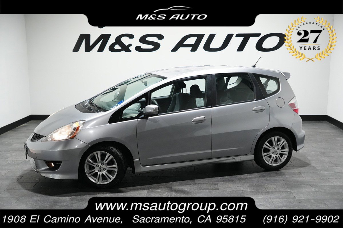 Used 2010 Honda Fit Sport image 1