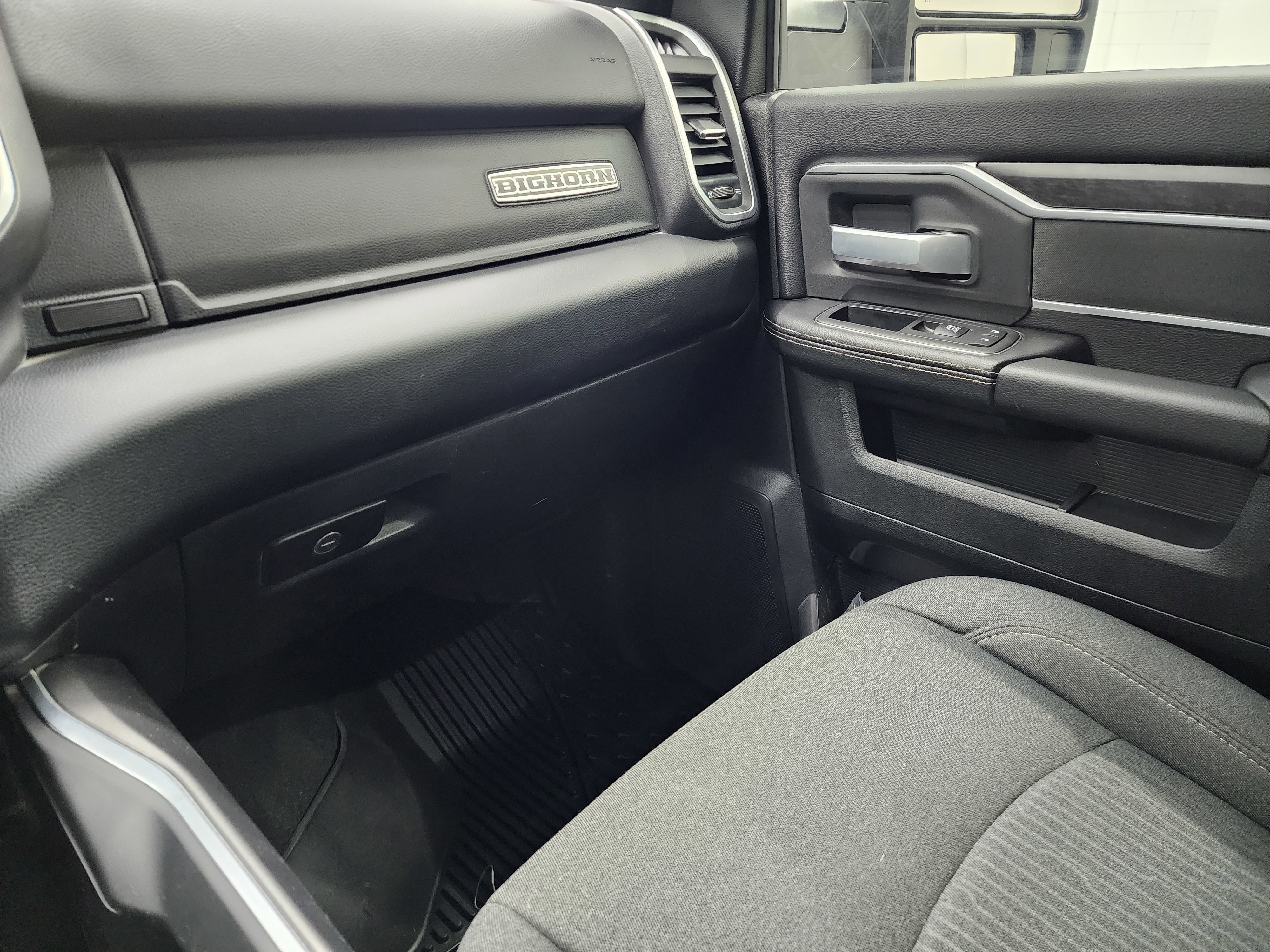 Used 2024 RAM 2500 Big Horn w/ Tech Package image 12
