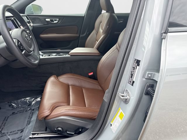 Certified 2025 Volvo V60 B5 Cross Country Ultra AWD/4WD image 17