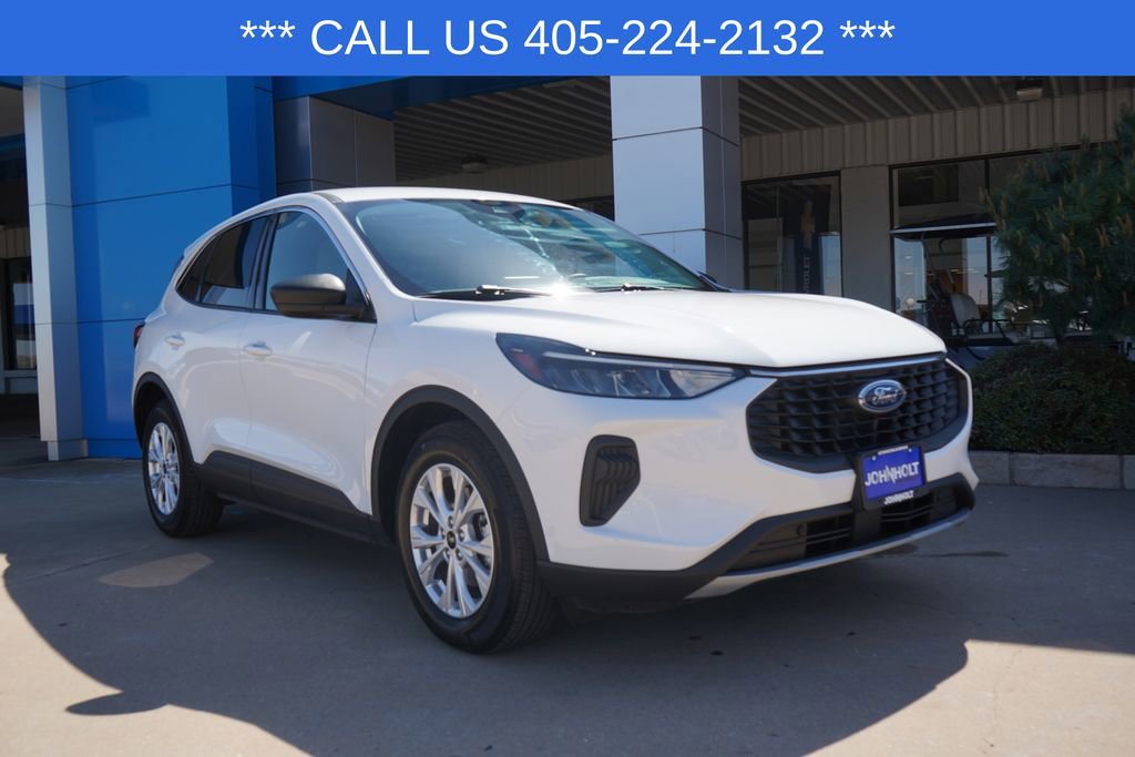 Used 2024 Ford Escape Active image 2