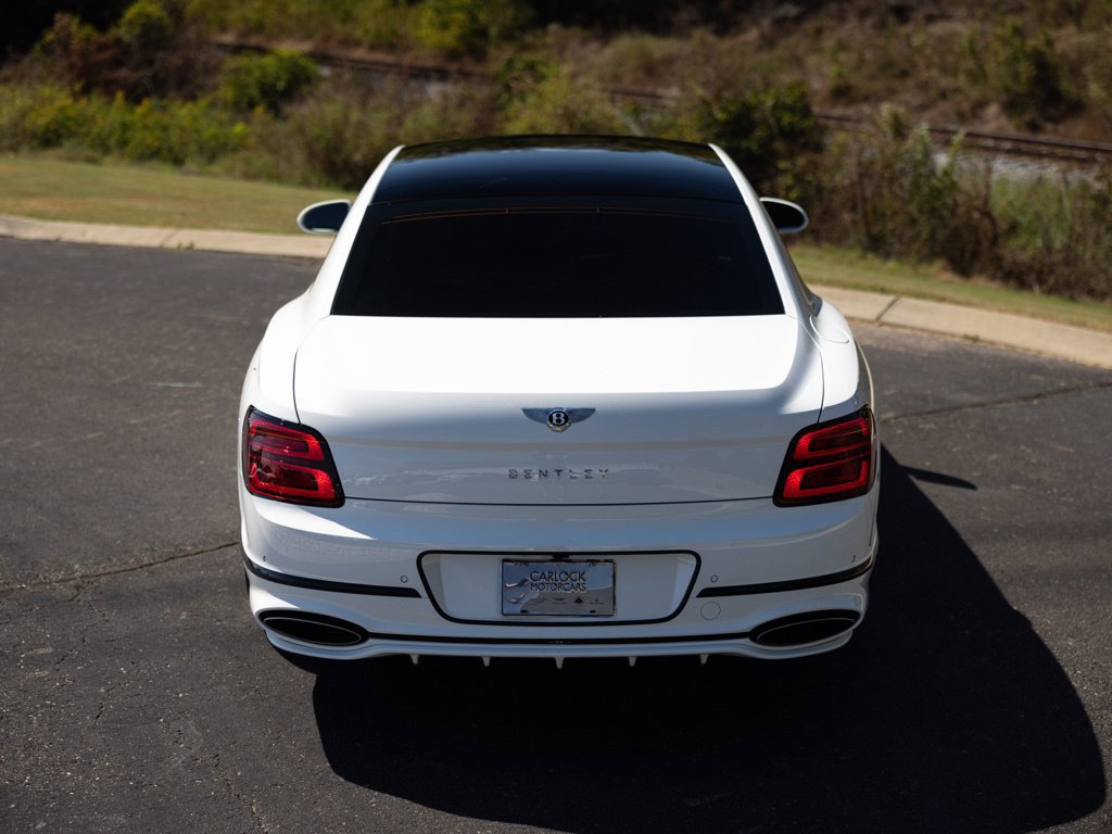 Used 2025 Bentley Flying Spur Plug-In Hybrid AWD/4WD image 11