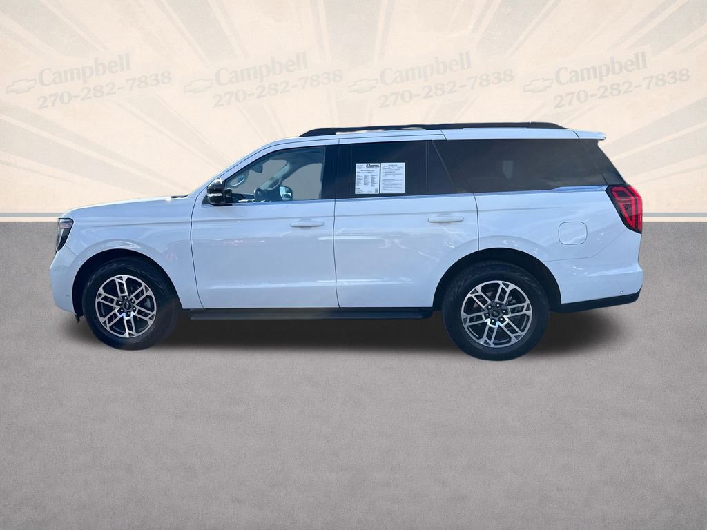 Used 2025 Ford Expedition Active image 2