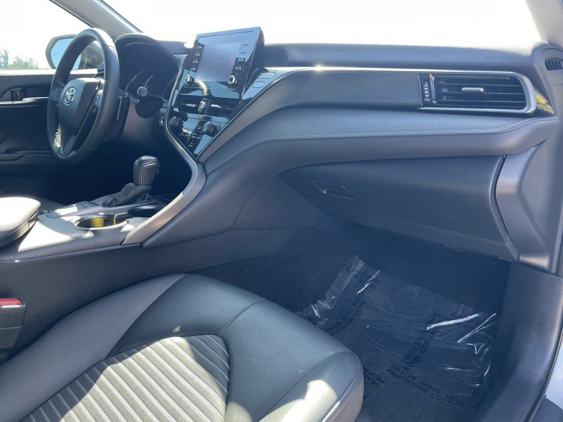 Used 2022 Toyota Camry SE w/ Convenience Package FWD image 8