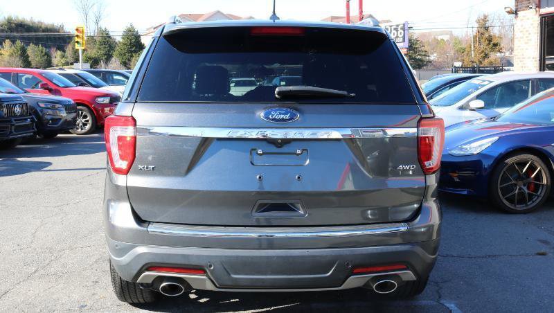 Used 2018 Ford Explorer XLT w/ Equipment Group 202A AWD/4WD image 7
