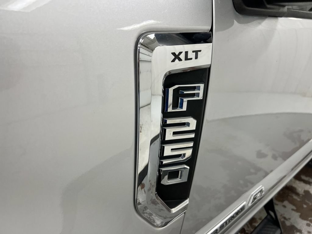 Used 2017 Ford F250 XLT AWD/4WD image 24