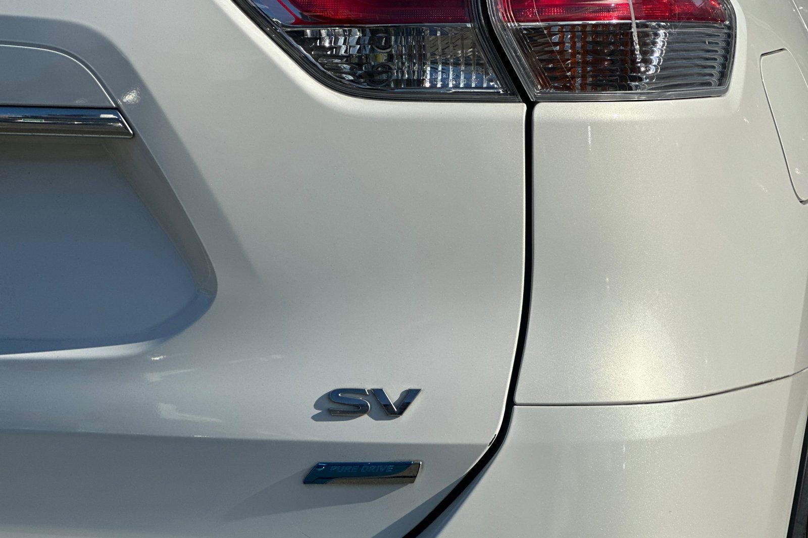 Used 2014 Nissan Rogue SV w/ SV Premium Package image 36