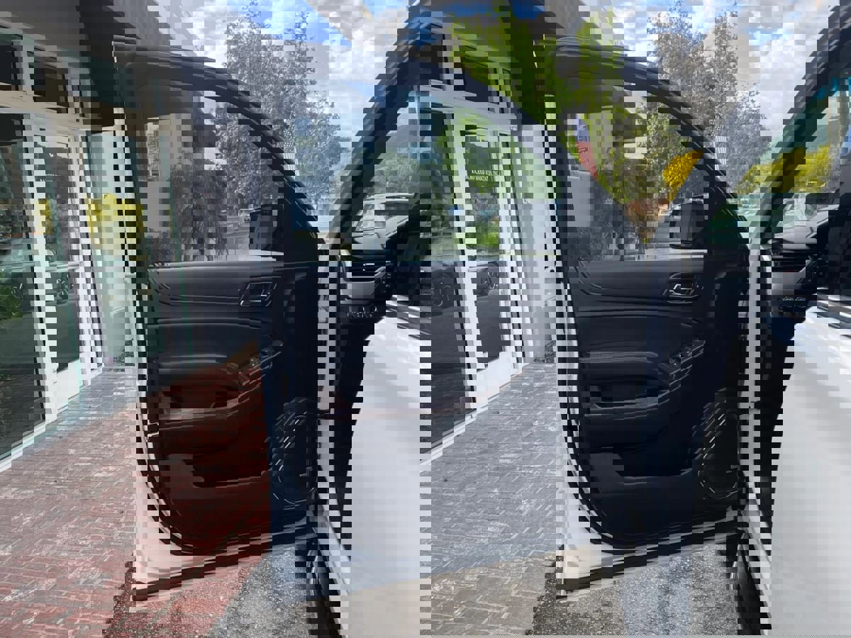 Used 2017 GMC Yukon XL SLT image 22