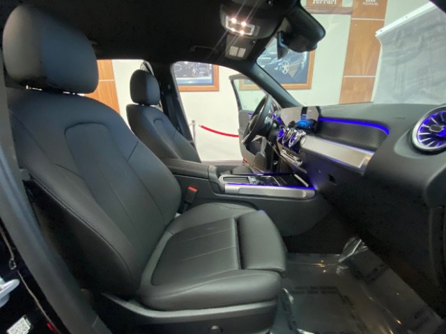 Used 2025 Mercedes-Benz GLB 250 image 19