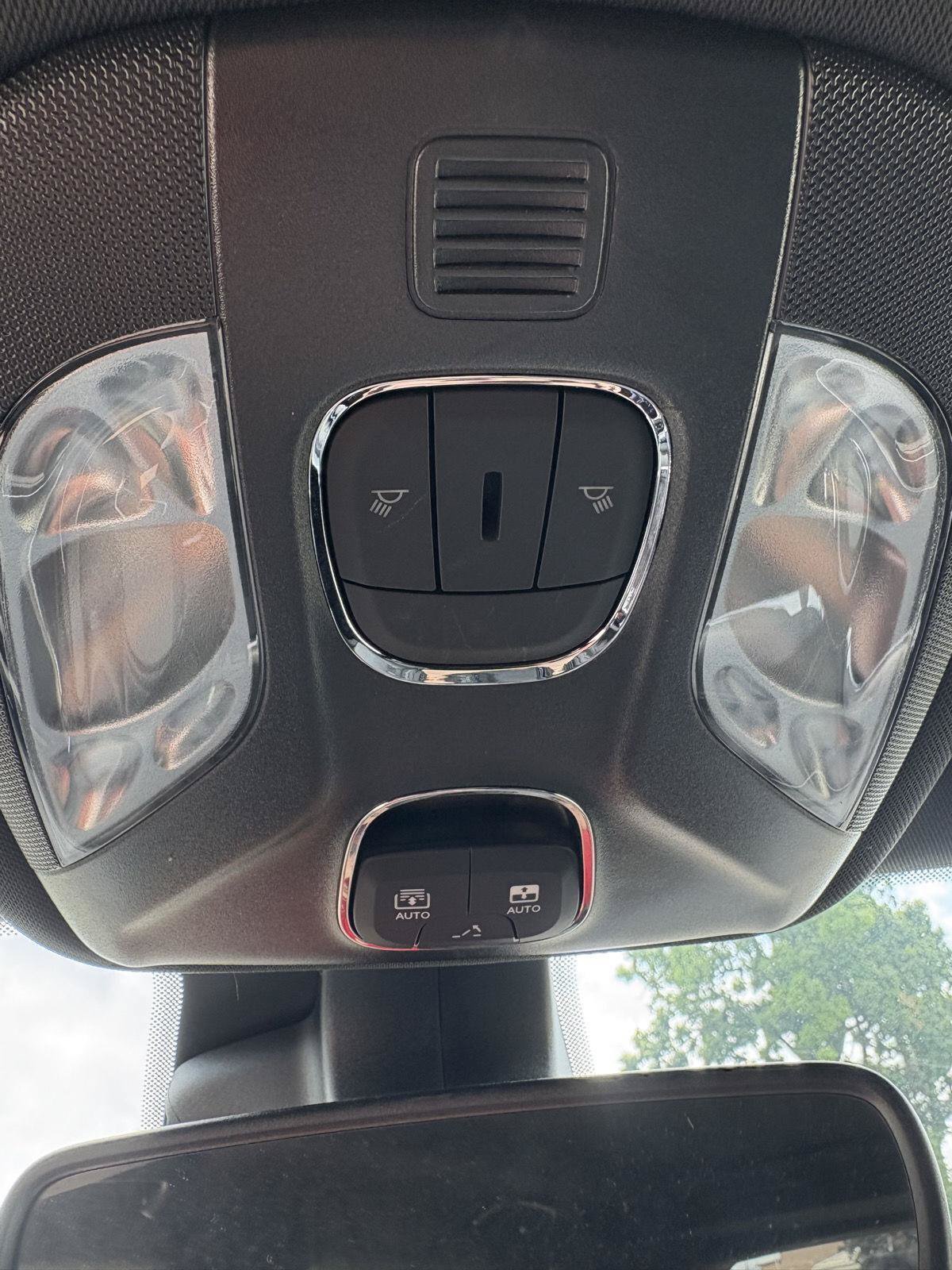 Used 2023 Jeep Compass High Altitude AWD/4WD image 31