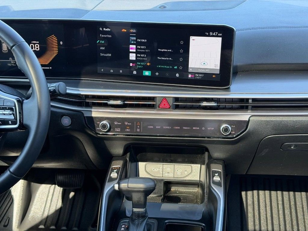 Used 2025 Kia Sorento S w/ Panoramic Sunroof Package FWD image 14