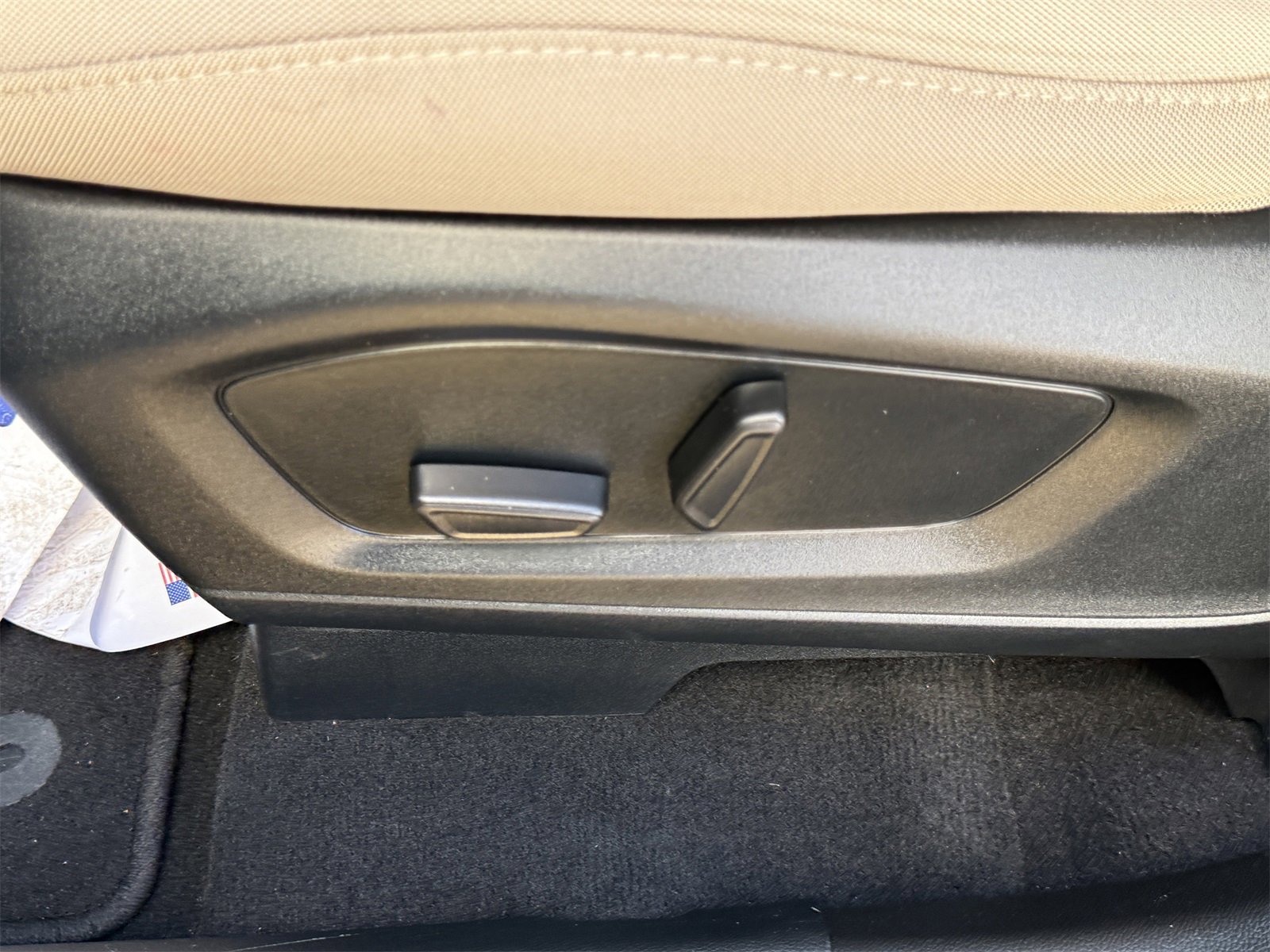 Used 2023 Ford Explorer 4WD image 19