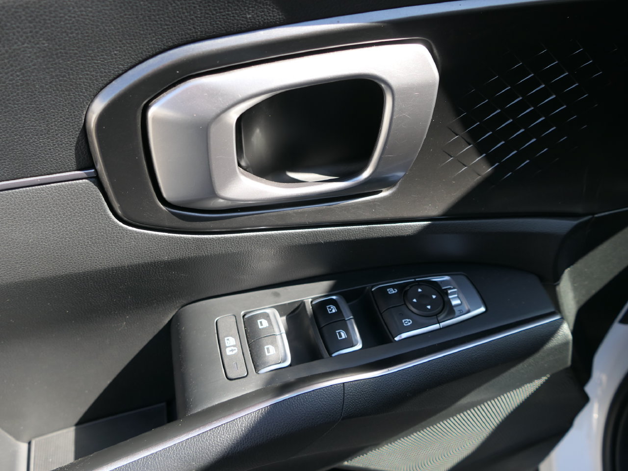 Certified 2022 Kia Sorento S AWD/4WD image 15