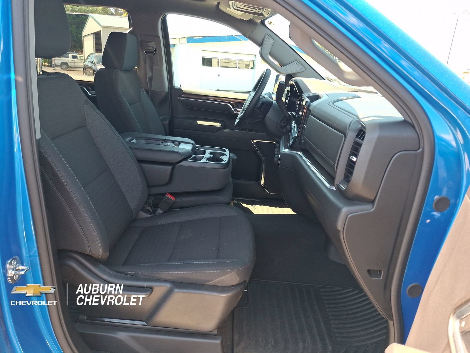 Certified 2026 Chevrolet Silverado 1500 RST AWD/4WD image 17