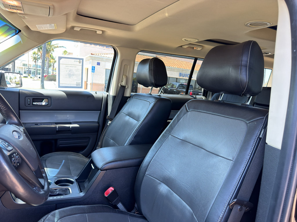 Used 2014 Ford Flex Limited w/ Equipment Group 301A FWD image 11