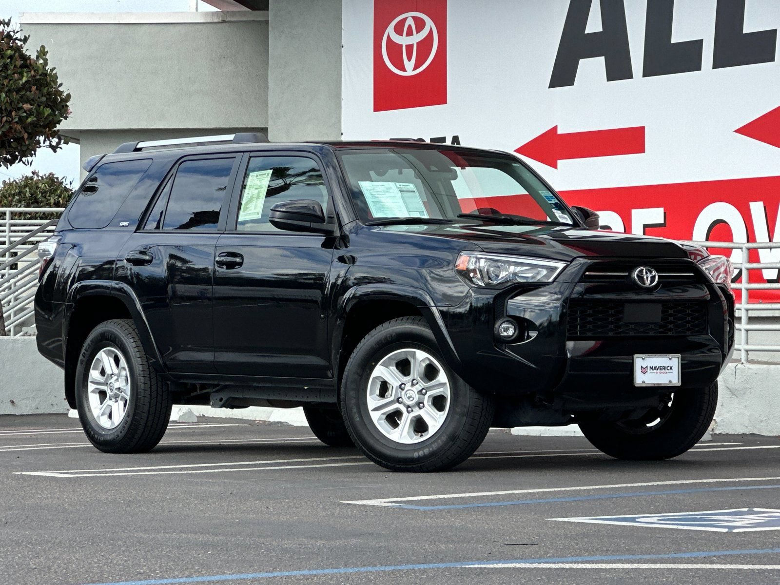 Used 2024 Toyota 4Runner SR5 RWD image 7