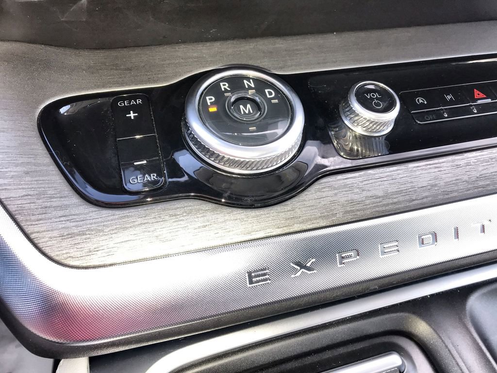 Used 2025 Ford Expedition Max Platinum image 20