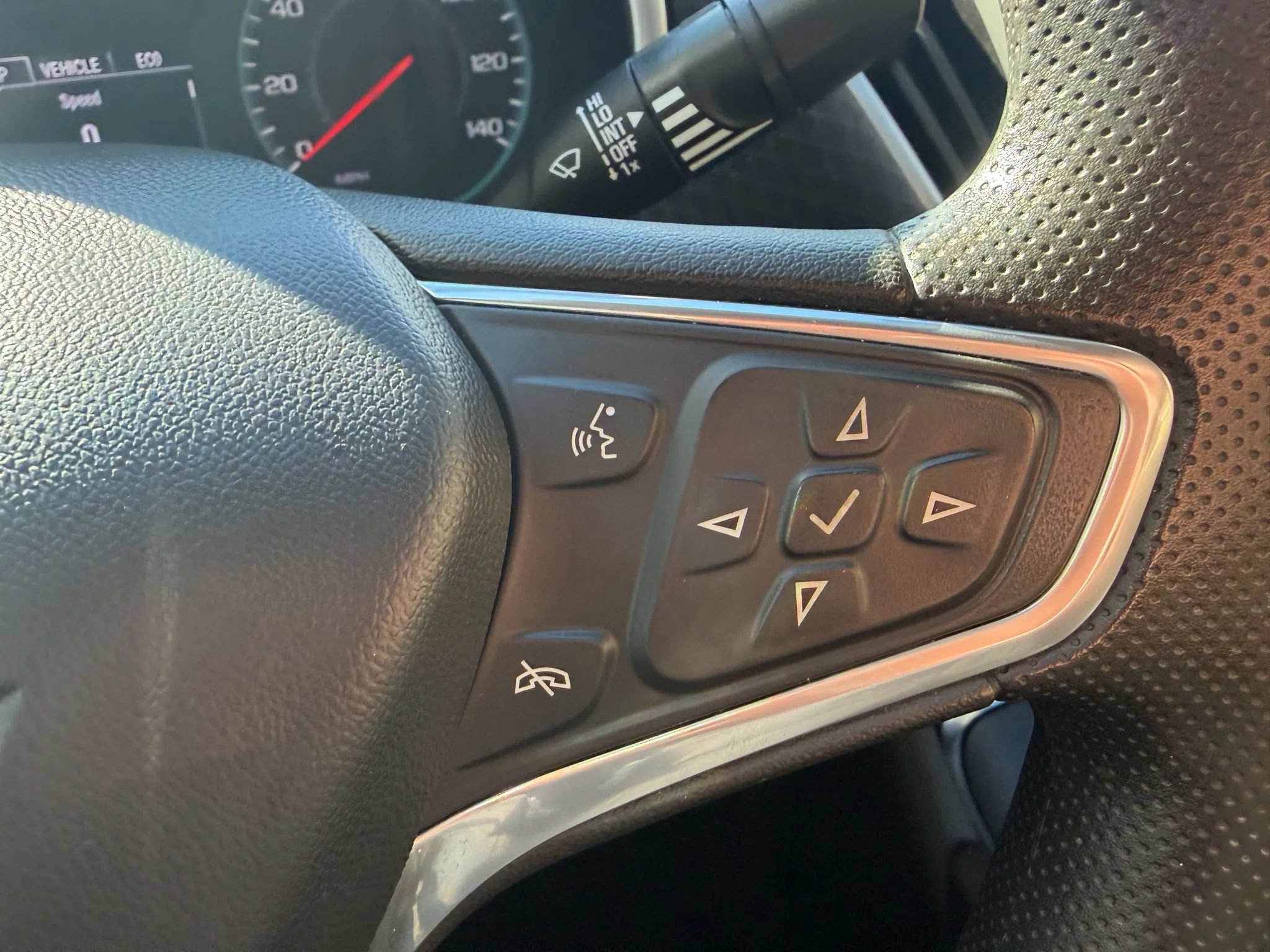 Used 2023 Chevrolet Malibu LT FWD image 12