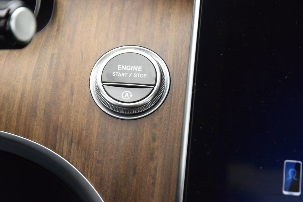 Used 2024 Mercedes-Benz C 300 Sedan image 32