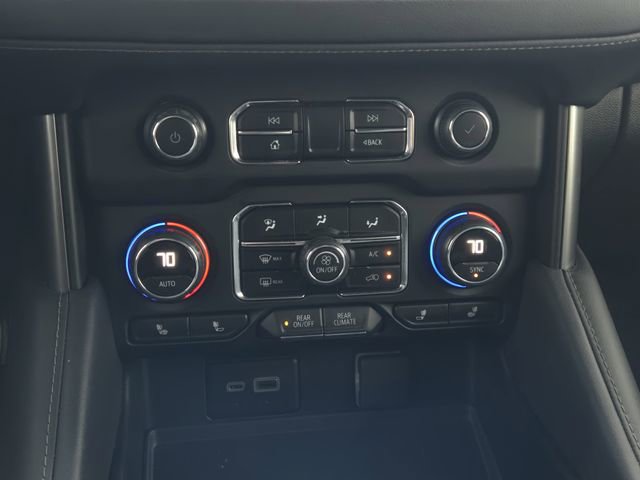 Used 2024 Chevrolet Tahoe Z71 w/ Luxury Package image 21