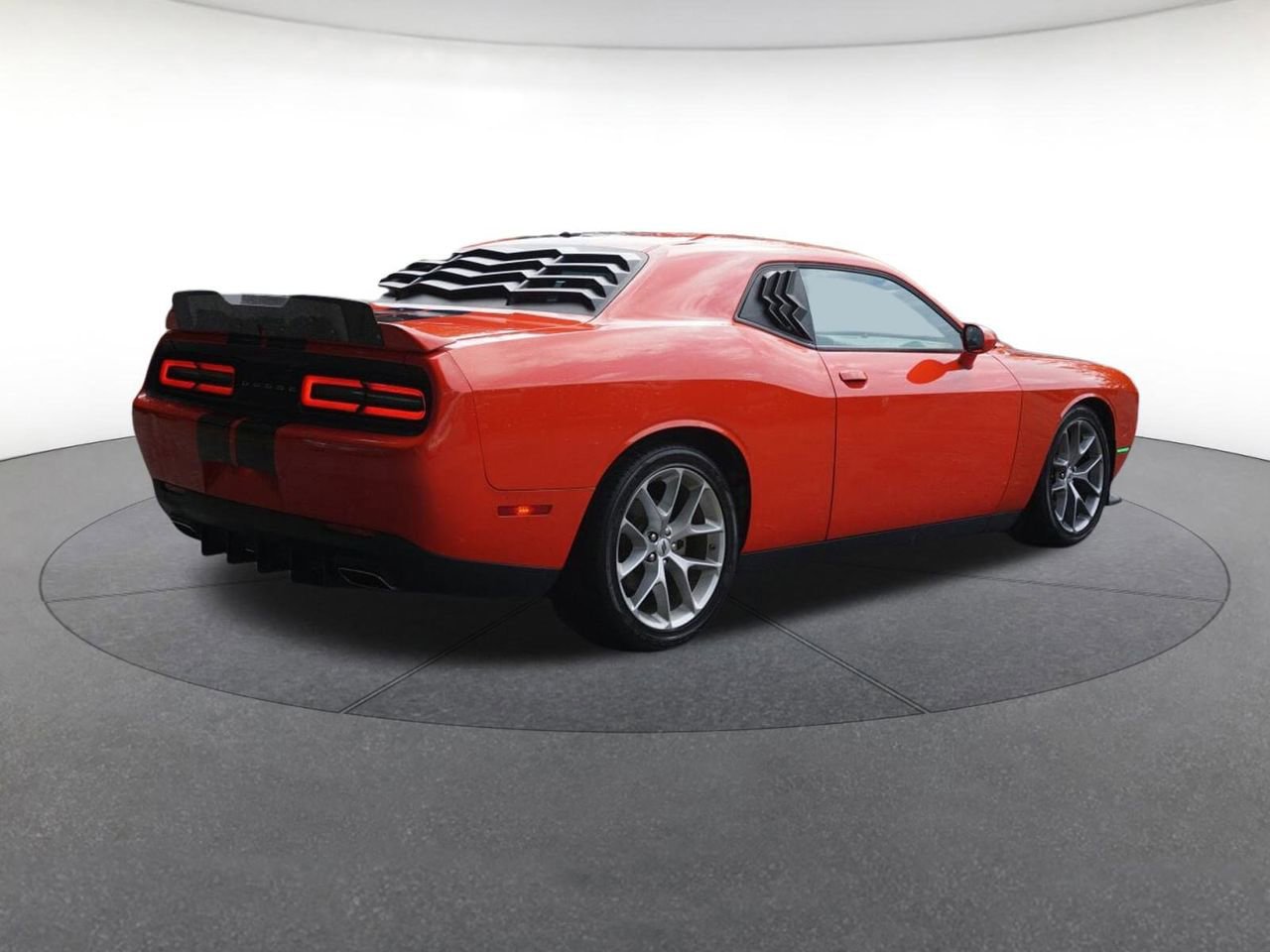 Used 2022 Dodge Challenger GT w/ Driver Convenience Group image 6